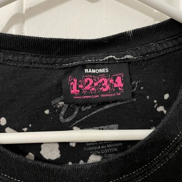 Ramones t shirt  - Picture 3 of 7
